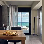 וילה Blue View - Coastal Elegance With Swim Spa, By Zantewize אליקאנאס