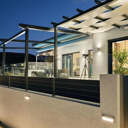 וילה Blue View - Coastal Elegance With Swim Spa, By Zantewize