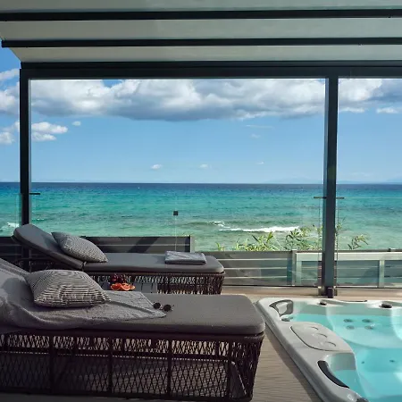 Blue View - Coastal Elegance With Swim Spa, By Zantewize アリカナス
