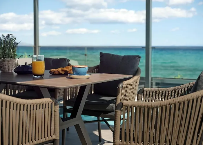 Blue View - Coastal Elegance With Swim Spa, By Zantewize Villa *