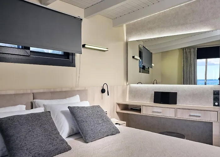 Villa Blue View - Coastal Elegance With Swim Spa, By Zantewize