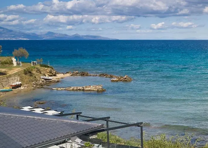 Blue View - Coastal Elegance With Swim Spa, By Zantewize Villa