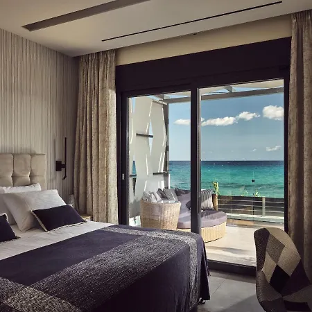 Blue View - Coastal Elegance With Swim Spa, By Zantewize *