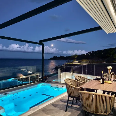 Villa Blue View - Coastal Elegance With Swim Spa, By Zantewize